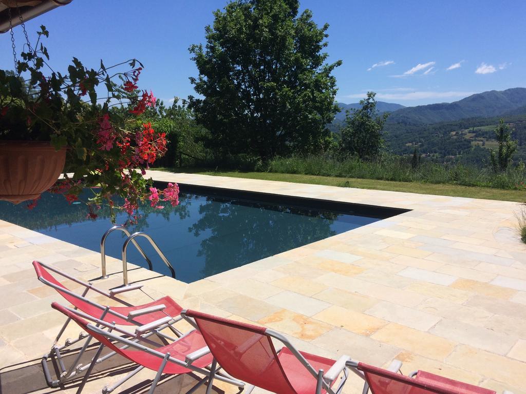 Agriturismo Braccicorti Hotel Pieve Fosciana ภายนอก รูปภาพ