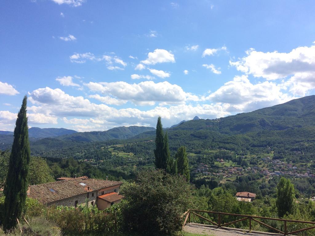 Agriturismo Braccicorti Hotel Pieve Fosciana ภายนอก รูปภาพ